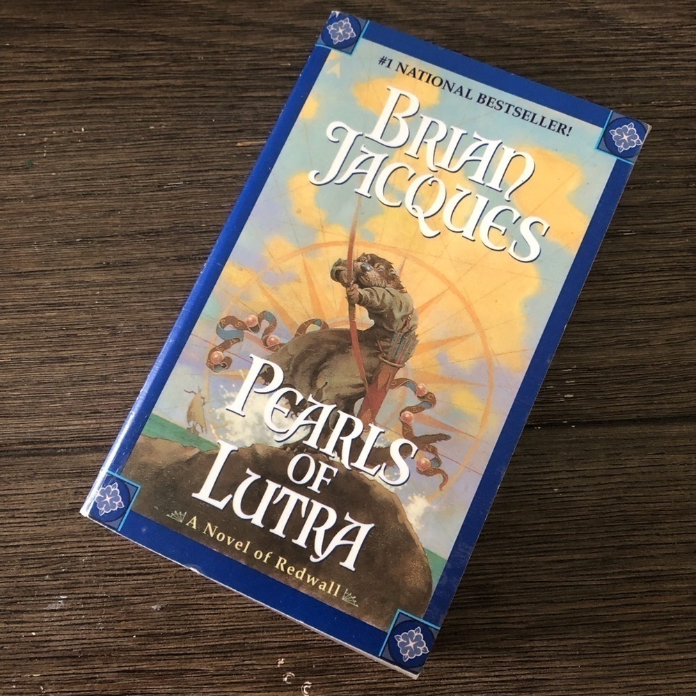 Pearls of Lutra (A Novel of Redwall) by: Brain Jacques paperback book